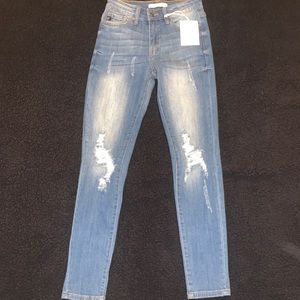 Distressed Skinny Jeans